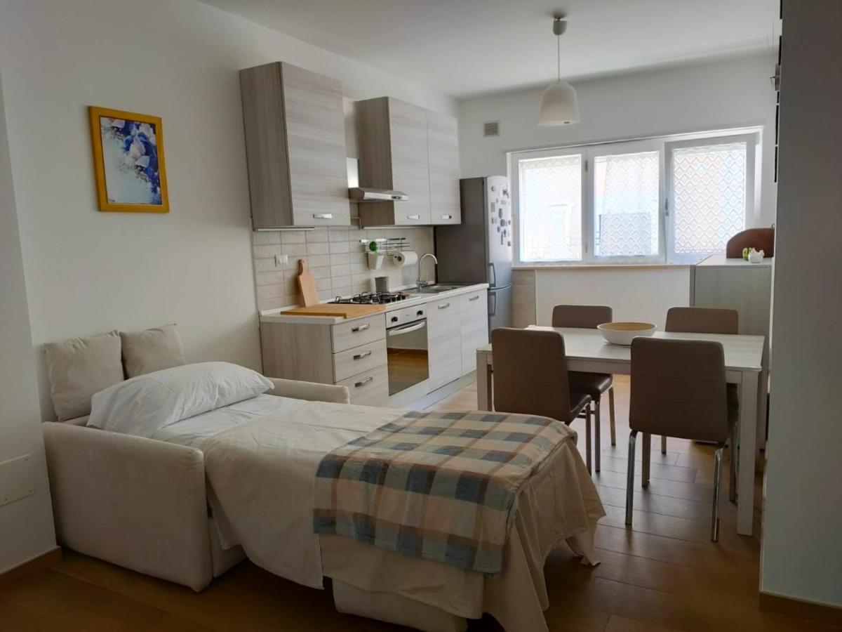 Villino Maria Pia, Appartamento In Villino In Centro Storico LʼAquila Eksteriør bilde