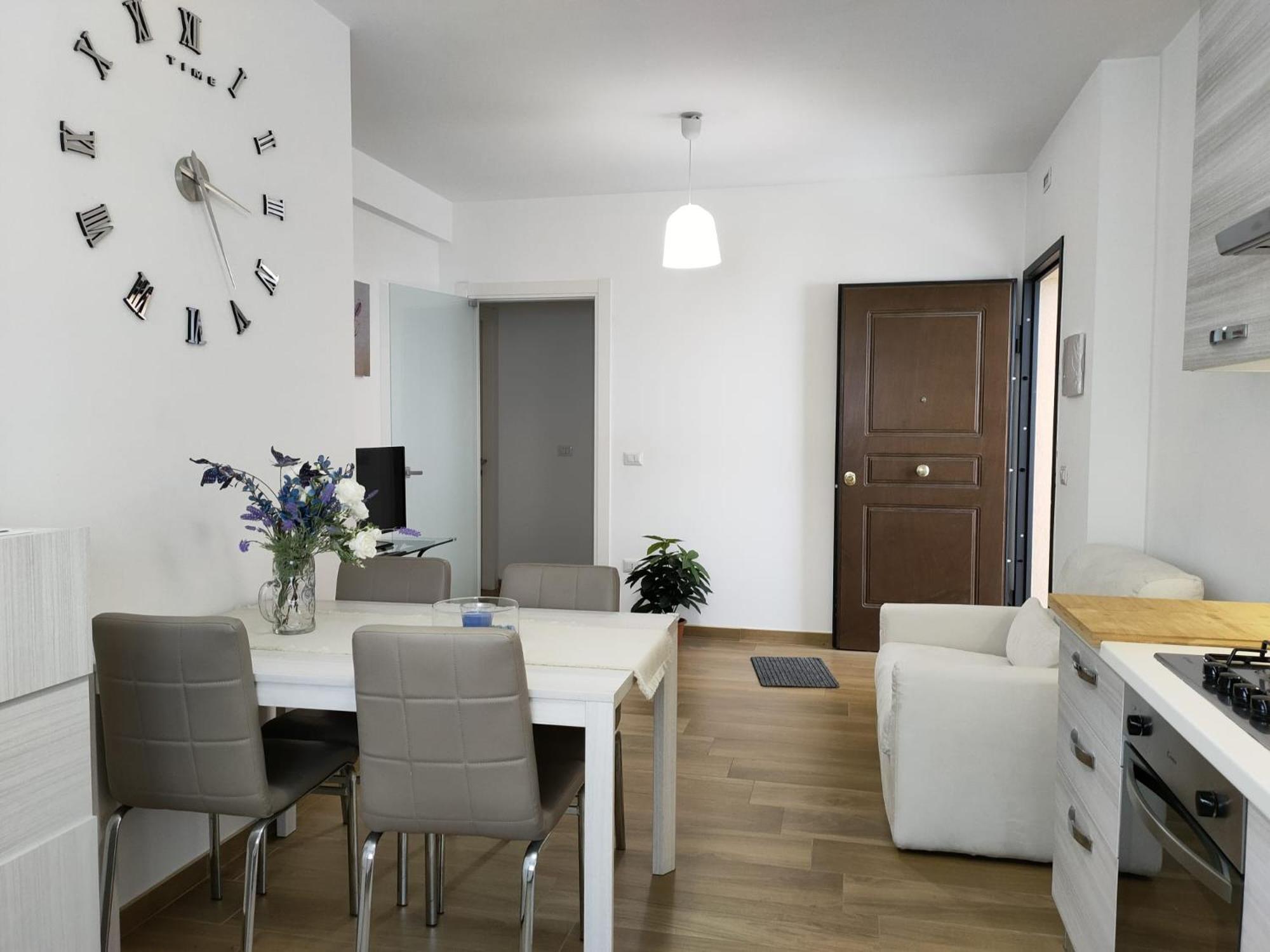 Villino Maria Pia, Appartamento In Villino In Centro Storico LʼAquila Eksteriør bilde
